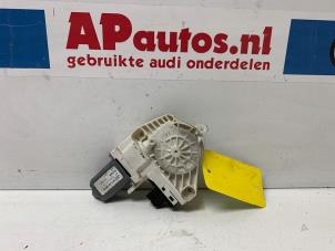 Gebruikte Motor electrisch raam Audi A6 Avant (C6) 2.4 V6 24V Prijs € 19,99 Margeregeling aangeboden door AP Autos