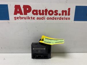 Gebruikte Module Centrale Deurvergrendeling Audi A6 Avant (C6) 2.4 V6 24V Prijs € 24,99 Margeregeling aangeboden door AP Autos