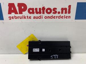 Gebruikte Draadloze oplader Audi A3 Sportback (8VA/8VF) 2.0 TDI 16V Quattro Prijs € 24,99 Margeregeling aangeboden door AP Auto's