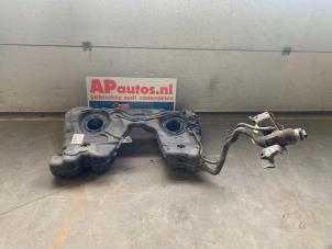 Gebruikte Tank Audi A3 Sportback (8VA/8VF) 2.0 TDI 16V Quattro Prijs € 199,99 Margeregeling aangeboden door AP Auto's