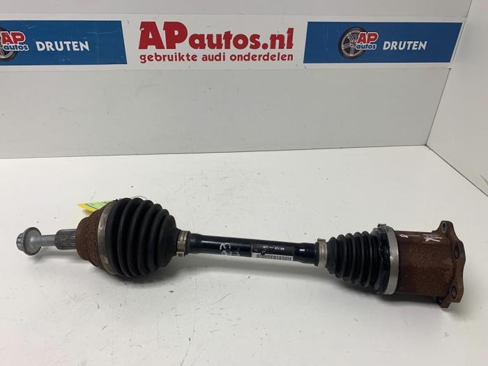 Gebruikte Steekas links-voor Audi A3 Sportback (8VA/8VF) 1.0 30 TFSI 12V Prijs € 174,99 Margeregeling aangeboden door AP Auto's