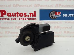 Gebruikte Motor electrisch raam Audi A6 (C6) 3.2 V6 24V FSI Prijs € 9,99 Margeregeling aangeboden door AP Auto's