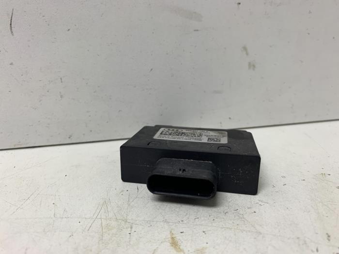 Computer Diversen van een Audi TTS Roadster (FV9/FVR) 2.0 TFSI 16V TTS Quattro 2017