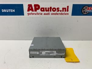 Gebruikte Radio module Audi A4 Avant (B8) 1.8 TFSI 16V Prijs € 349,99 Margeregeling aangeboden door AP Auto's