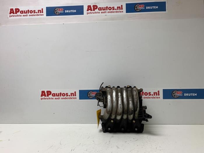 Gebruikte Inlaatspruitstuk Audi A4 Quattro (B5) 2.8 V6 30V Prijs € 49,99 Margeregeling aangeboden door AP Auto's