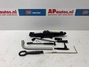 Gebruikte Gereedschap Set Audi TTS Roadster (FV9/FVR) 2.0 TFSI 16V TTS Quattro Prijs € 34,99 Margeregeling aangeboden door AP Auto's