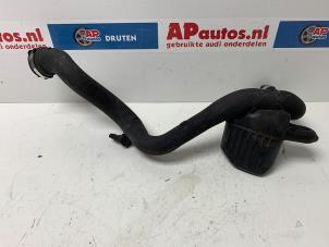 Intercooler Buis van een Audi A4 Avant (B8) 1.8 TFSI 16V 2012