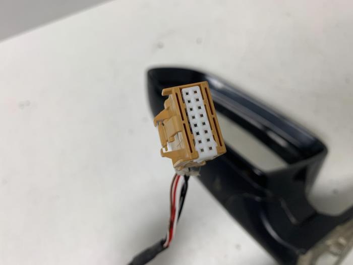 Buitenspiegel links van een Audi A4 Cabriolet (B6) 2.4 V6 30V 2002