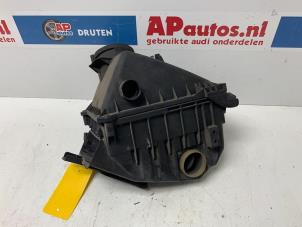 Gebruikte Luchtfilterhuis Audi S4 Avant (B6) S4 4.2 V8 40V Prijs € 74,99 Margeregeling aangeboden door AP Auto's