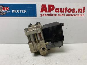Gebruikte ABS Pomp Audi 80 (B4) 2.6 E V6 Prijs € 49,99 Margeregeling aangeboden door AP Auto's