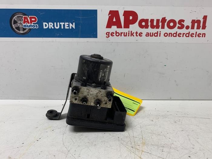 Gebruikte ABS Pomp Audi TT Roadster (8N9) 1.8 T 20V Quattro Prijs € 59,99 Margeregeling aangeboden door AP Auto's