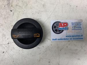 Gebruikte Oliedop Audi A4 Avant (B8) 1.8 TFSI 16V Prijs € 9,99 Margeregeling aangeboden door AP Auto's