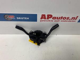 Gebruikte Licht + Raw Schakelaar Audi TT Roadster (8J9) 1.8 TFSI 16V Prijs € 29,99 Margeregeling aangeboden door AP Auto's