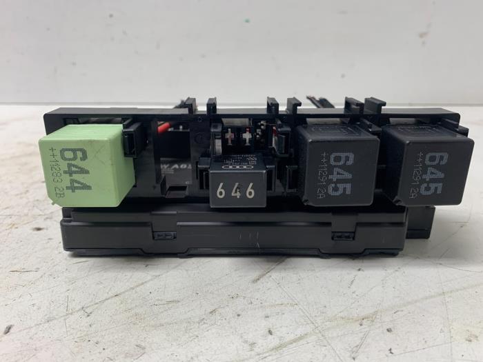 Computer Body Control van een Volkswagen Passat CC (357) 1.8 TSI 16V 2011