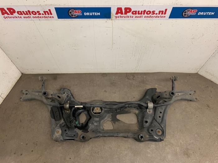 Gebruikte Subframe Audi Q2 (GAB/GAG) 1.6 30 TDI 16V Prijs € 199,99 Margeregeling aangeboden door AP Auto's