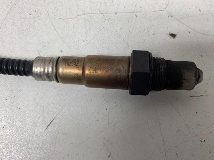 Lambda Sonde van een Audi A4 (B6) 2.4 V6 30V 2002