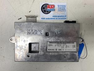 Gebruikte Multi Media Regelunit Audi A6 Avant (C6) 2.4 V6 24V Prijs € 34,99 Margeregeling aangeboden door AP Auto's