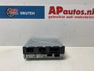 Gebruikte Radio module Audi A6 Avant (C6) 2.4 V6 24V Prijs € 99,99 Margeregeling aangeboden door AP Auto's