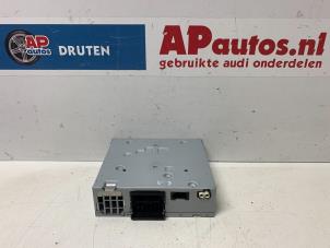 Gebruikte Radio module Audi A4 Avant (B8) 2.0 TDI 16V Prijs € 349,99 Margeregeling aangeboden door AP Auto's