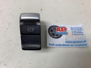 Gebruikte Handrem schakelaar Audi A4 Avant (B8) 2.0 TDI 16V Prijs € 9,99 Margeregeling aangeboden door AP Auto's
