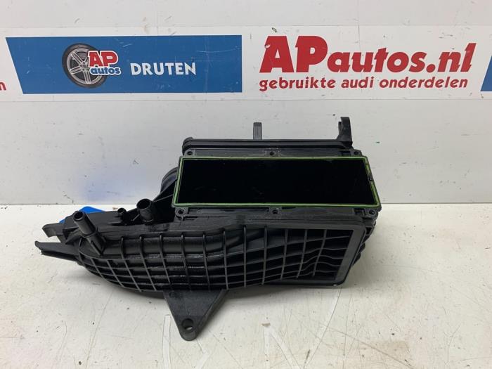 Gebruikte Spruitstuk Inlaat Audi A1 Sportback (8XA/8XF) 1.4 TFSI 16V 122 Prijs € 24,99 Margeregeling aangeboden door AP Auto's