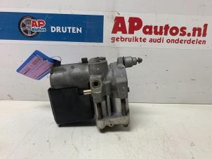 Gebruikte ABS Pomp Audi Cabrio (B4) 2.6 E Prijs € 49,99 Margeregeling aangeboden door AP Auto's