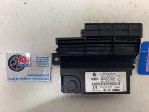 Gebruikte Boordcomputer Audi A8 (D3) 4.2 V8 40V Quattro Prijs € 49,99 Margeregeling aangeboden door AP Auto's