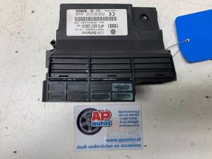 Gebruikte Computer boord Audi A6 Avant (C6) 4.2 V8 40V Quattro Prijs € 19,99 Margeregeling aangeboden door AP Auto's