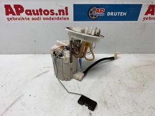 Gebruikte Brandstofpomp Elektrisch Audi A4 Avant (B8) 2.7 TDI V6 24V Prijs € 29,99 Margeregeling aangeboden door AP Auto's