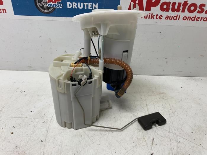 Gebruikte Tank element Pomp Audi A5 Sportback (8TA) 2.0 TFSI 16V Prijs € 29,99 Margeregeling aangeboden door AP Auto's
