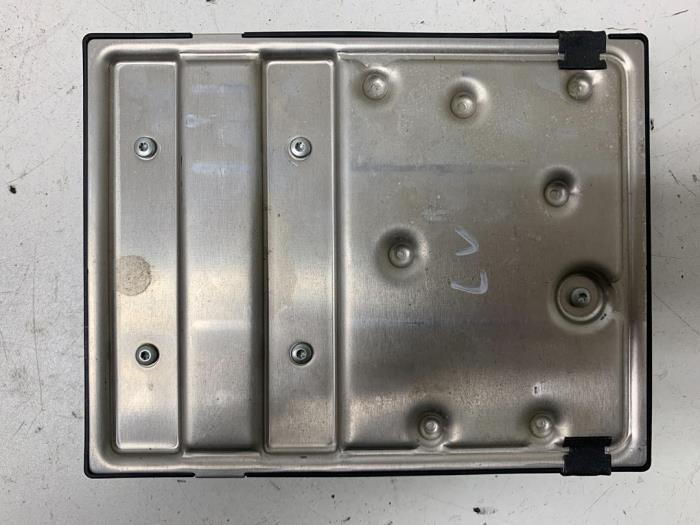 Computer Body Control van een Audi Q5 (8RB) 2.0 TFSI 16V Quattro 2011