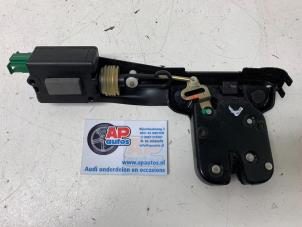 Gebruikte Slotmechaniek Achterklep Audi TT (8N3) 1.8 20V Turbo Quattro Prijs € 24,99 Margeregeling aangeboden door AP Auto's