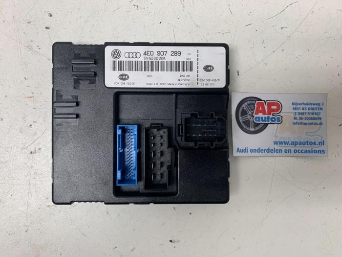 Gebruikte Module Bodycontrol Audi A8 (D3) 3.7 V8 40V Quattro Prijs € 49,99 Margeregeling aangeboden door AP Auto's