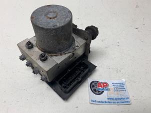 Gebruikte ABS Pomp Audi A4 Allroad Quattro (B8) 2.0 TDI 16V Prijs € 249,99 Margeregeling aangeboden door AP Auto's