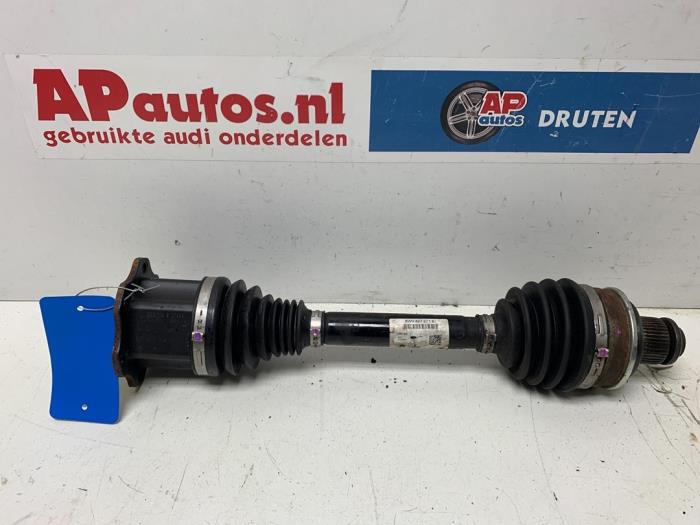 Gebruikte Aandrijfas rechts-voor Audi A5 Sportback (F5A/F5F) 2.0 40 TFSI Mild Hybrid 16V Prijs € 94,99 Margeregeling aangeboden door AP Auto's