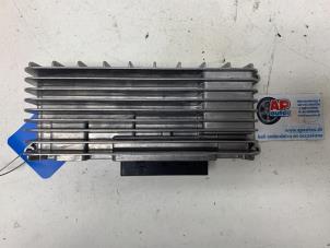 Gebruikte Radio versterker Audi A4 (B8) 2.0 TFSI 16V Quattro Prijs € 69,99 Margeregeling aangeboden door AP Auto's