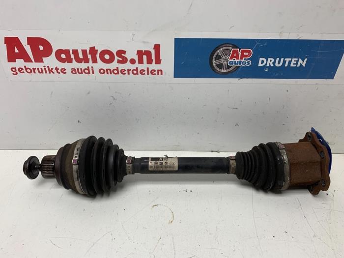 Gebruikte Aandrijfas links-voor Audi A6 (C7) 2.8 V6 24V FSI Prijs € 74,99 Margeregeling aangeboden door AP Auto's