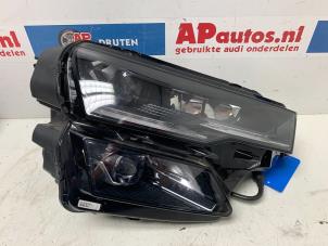 Gebruikte Rechter Koplamp Skoda Karoq 1.4 TSI 16V 4x4 Prijs € 249,99 Margeregeling aangeboden door AP Auto's