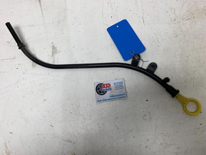 Gebruikte Olie Peilstok Audi A3 Sportback (8VA/8VF) 2.0 TFSI Ultra 16V Quattro Prijs € 14,99 Margeregeling aangeboden door AP Auto's