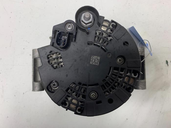 Dynamo van een Audi A4 Avant (B8) 1.8 TFSI 16V 2013