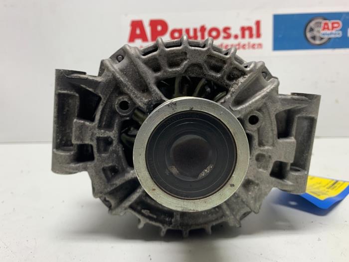 Dynamo van een Audi A4 Avant (B8) 1.8 TFSI 16V 2013
