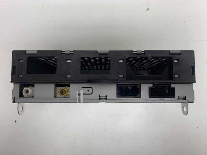 Radio module van een Audi A6 (C6) 2.0 T FSI 16V 2007