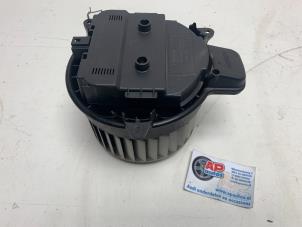 Gebruikte Blower Audi A6 Avant (C7) 3.0 TDI V6 24V Quattro Prijs € 24,99 Margeregeling aangeboden door AP Auto's