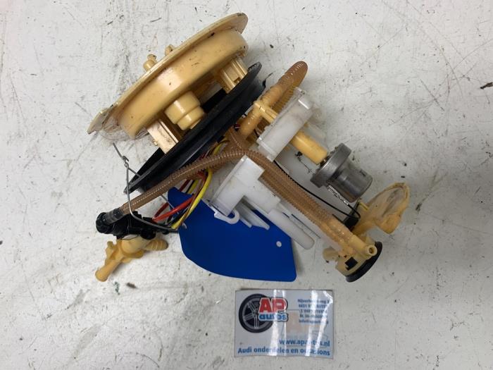 Gebruikte Tank element Pomp Audi A4 Avant (B9) 2.0 TDI 16V Prijs € 49,99 Margeregeling aangeboden door AP Auto's