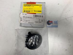 Nieuwe Mistlamp links-voor Mercedes Sprinter 3,5t (907.6/910.6) 311 CDI 2.0 D RWD Prijs € 48,39 Inclusief btw aangeboden door AP Auto's
