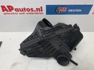 Gebruikte Luchtfilterhuis Audi A4 Avant (B8) 2.0 TFSI 16V Prijs € 29,99 Margeregeling aangeboden door AP Auto's
