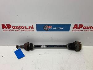 Gebruikte Steekas links-achter Audi A3 Sportback (8VA/8VF) 1.8 TFSI 16V Quattro Prijs € 34,99 Margeregeling aangeboden door AP Auto's