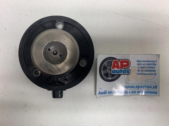 Gebruikte Nokkenas Verstelling Audi A3 Sportback (8VA/8VF) 1.8 TFSI 16V Quattro Prijs € 14,99 Margeregeling aangeboden door AP Auto's