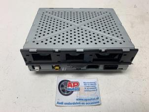 Gebruikte Radio module Audi S4 Avant (B8) S4 3.0 TFSI V6 24V Prijs € 99,99 Margeregeling aangeboden door AP Auto's