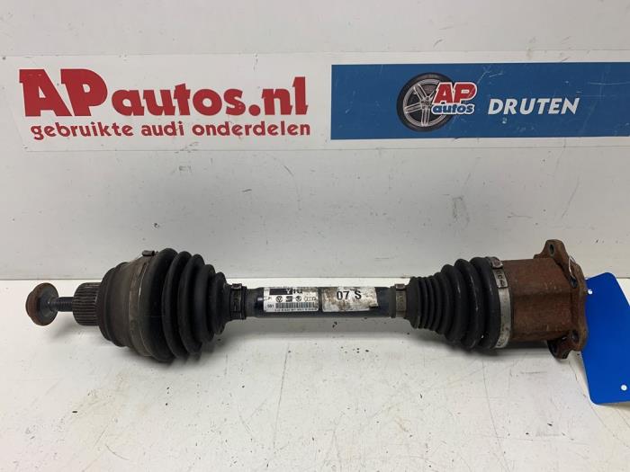 Gebruikte Aandrijfas links-voor Audi S4 Avant (B8) S4 3.0 TFSI V6 24V Prijs € 29,99 Margeregeling aangeboden door AP Auto's